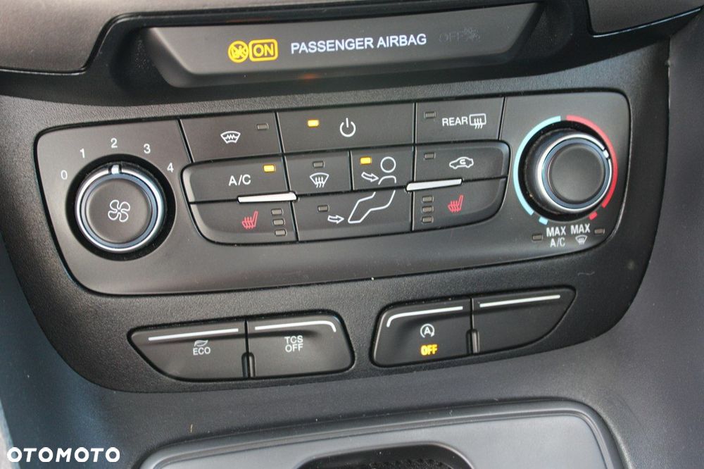 Ford Transit Connect - 25