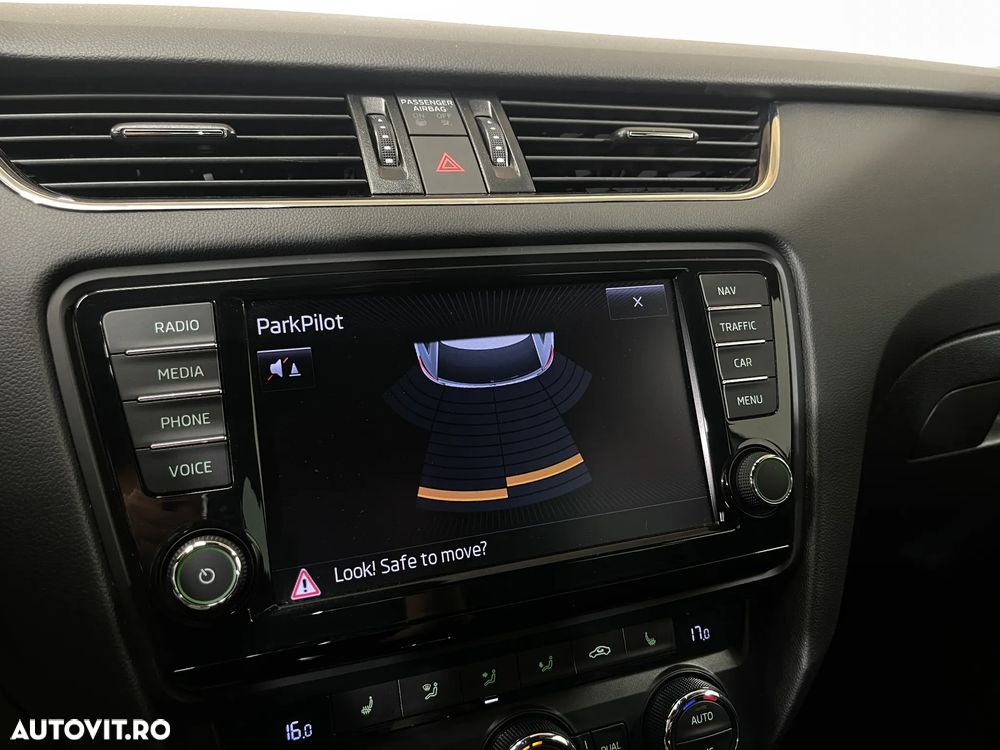 Skoda Octavia 2.0 TDI DSG RS - 14
