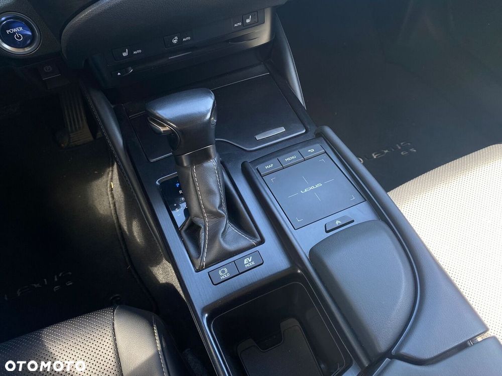 Lexus ES - 19