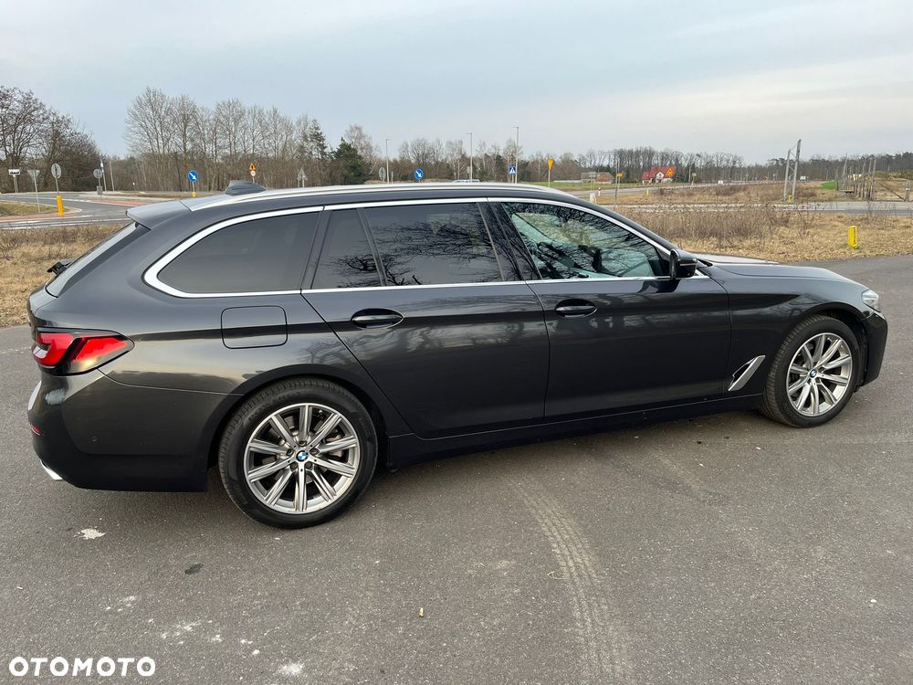 BMW Seria 5 520d Luxury Line sport - 12