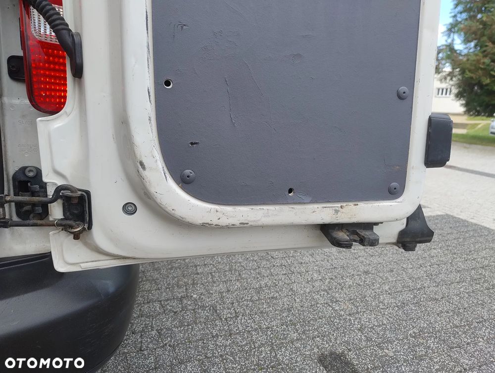 Volkswagen CADDY PO LIFT 1.6 TDI (102KM) LONG (L2H1) KLIMA STAN IDELANY NIE MA RDZY SERWIS KM ! ! ! - 22