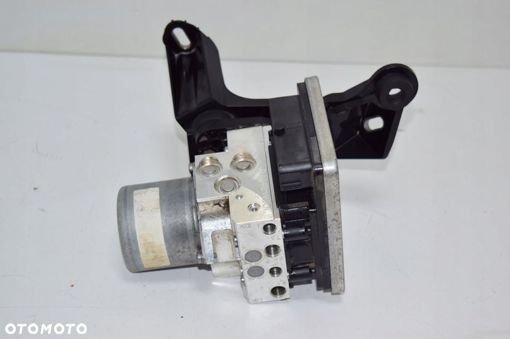 MERCEDES E KLASA W213 POMPA ABS A2134313801 - 1