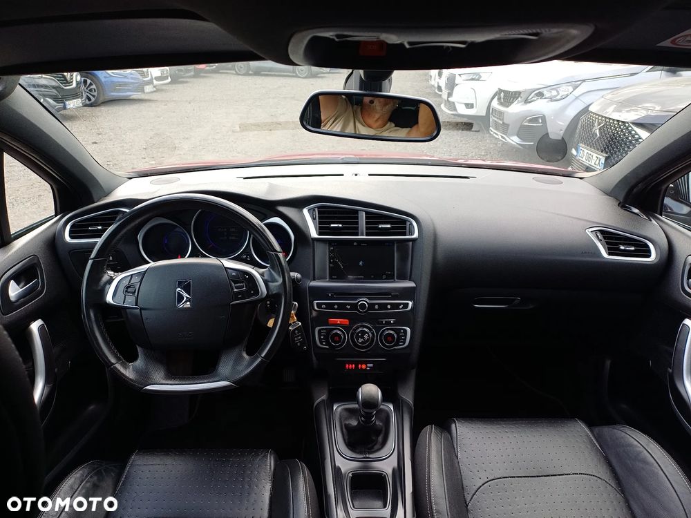 Citroën DS4 1.6 HDi SoChic - 23