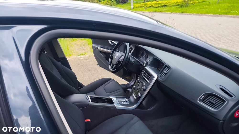 Volvo S60 D3 Geartronic Summum - 31