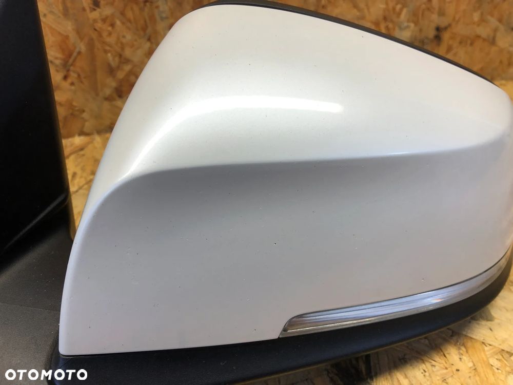 BMW F30 F31 LUSTERKO PRAWE 6PIN A96 MINERALWEISS - 10