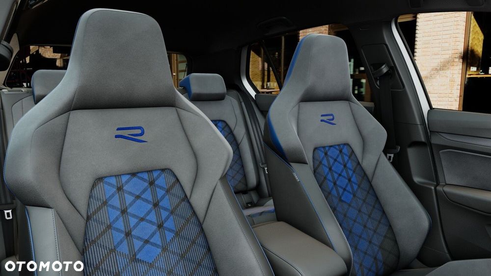 Volkswagen Golf - 11