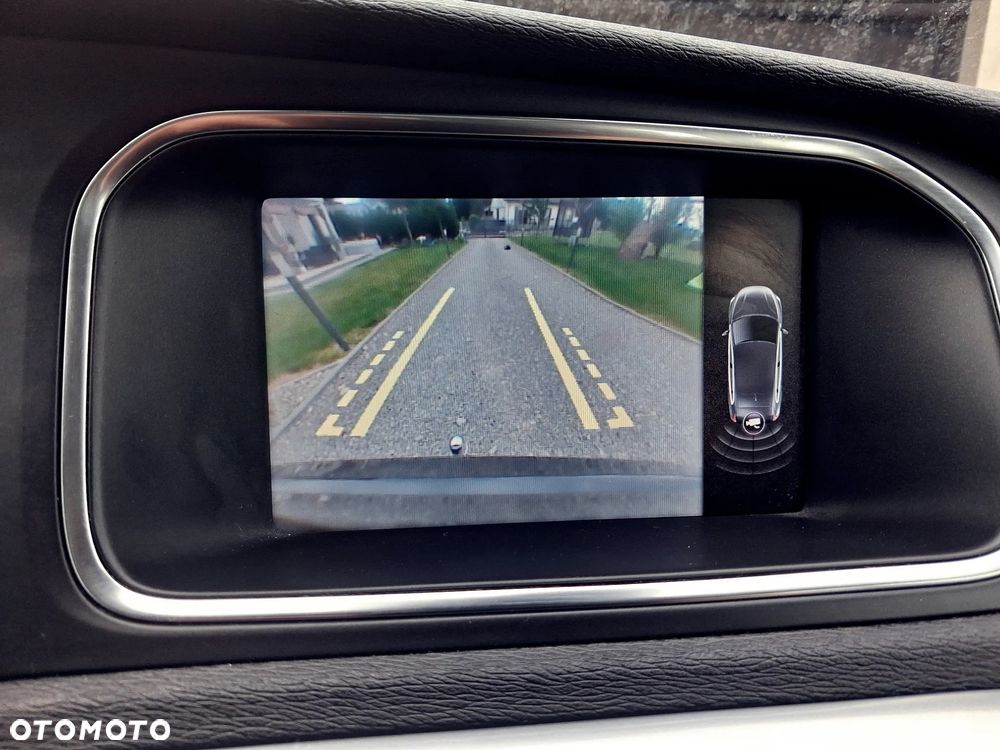 Volvo V40 D2 Momentum - 23