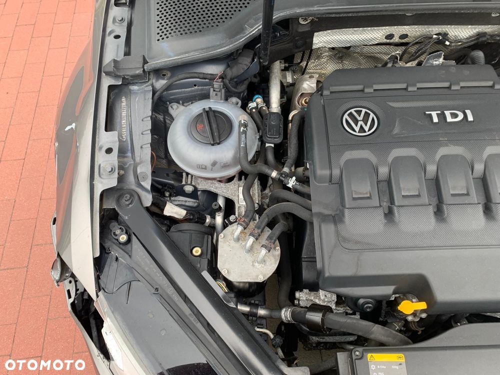 Volkswagen Golf 1.6 BlueTDI Comfortline - 18