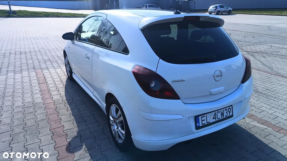 Opel Corsa 1.4 16V Limited Edition - 26