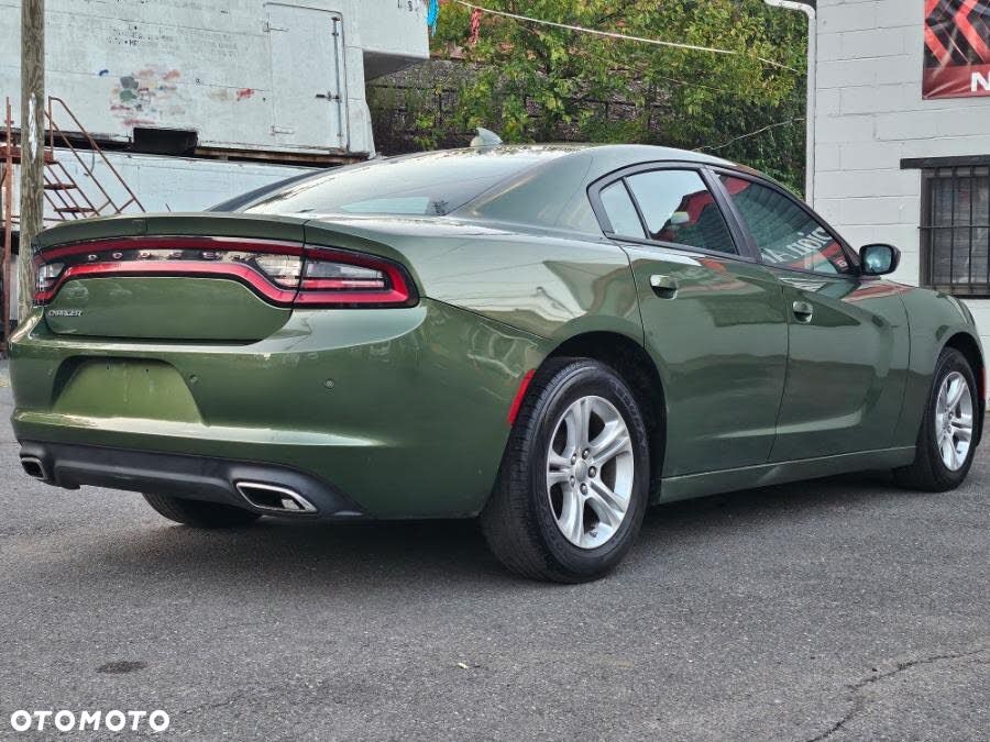 Dodge Charger - 4