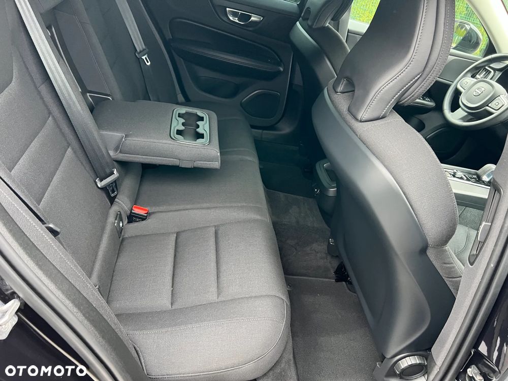 Volvo V60 B4 D Geartronic Momentum Pro - 29