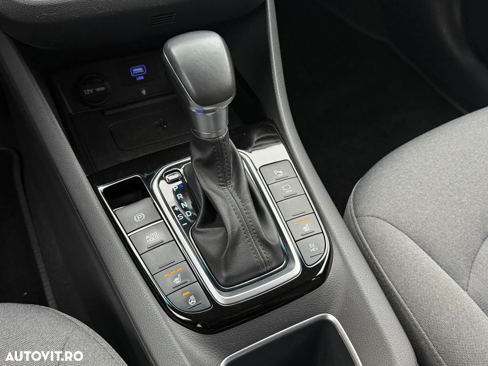 Hyundai IONIQ 1.6 GDI Style - 17