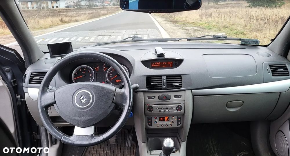 Renault Thalia 1.2 16V All Inclusive - 12