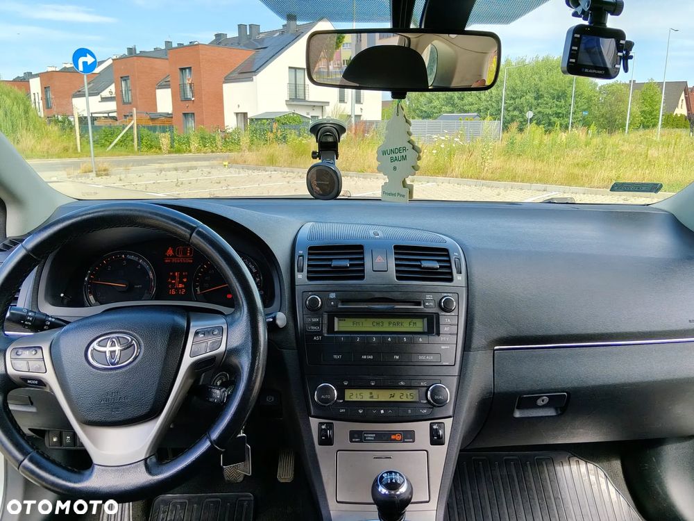 Toyota Avensis 2.0 D-4D - 4
