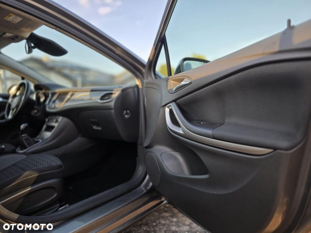 Opel Astra - 26
