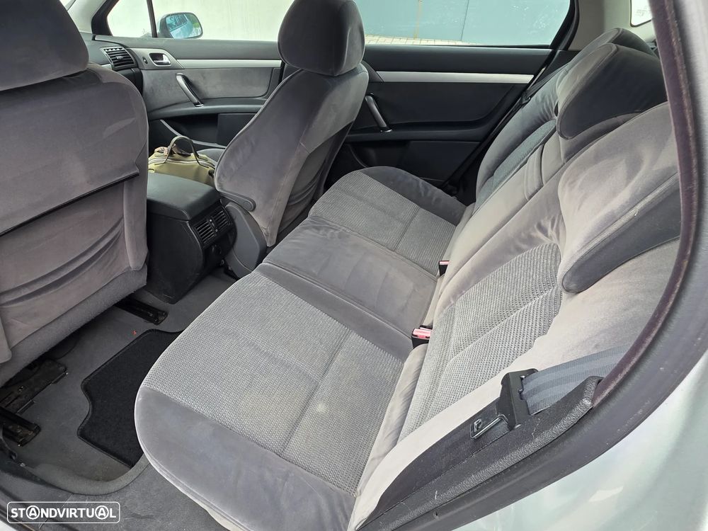 Peugeot 407 SW 2.0 HDi Executive - 17