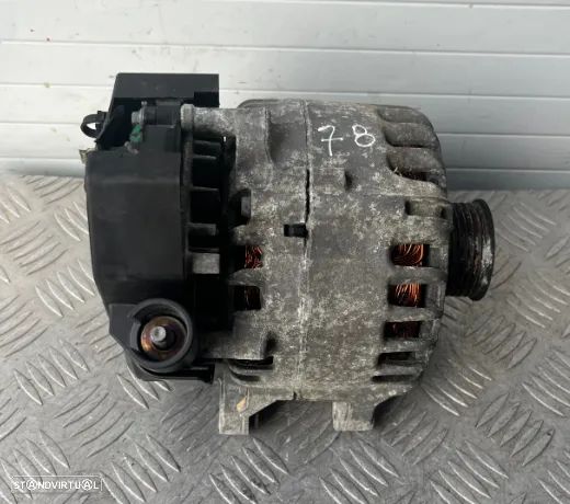 Alternador Peugeot/Citroen Ref: 9807995580-04/2622424B/iST60C025 - 1