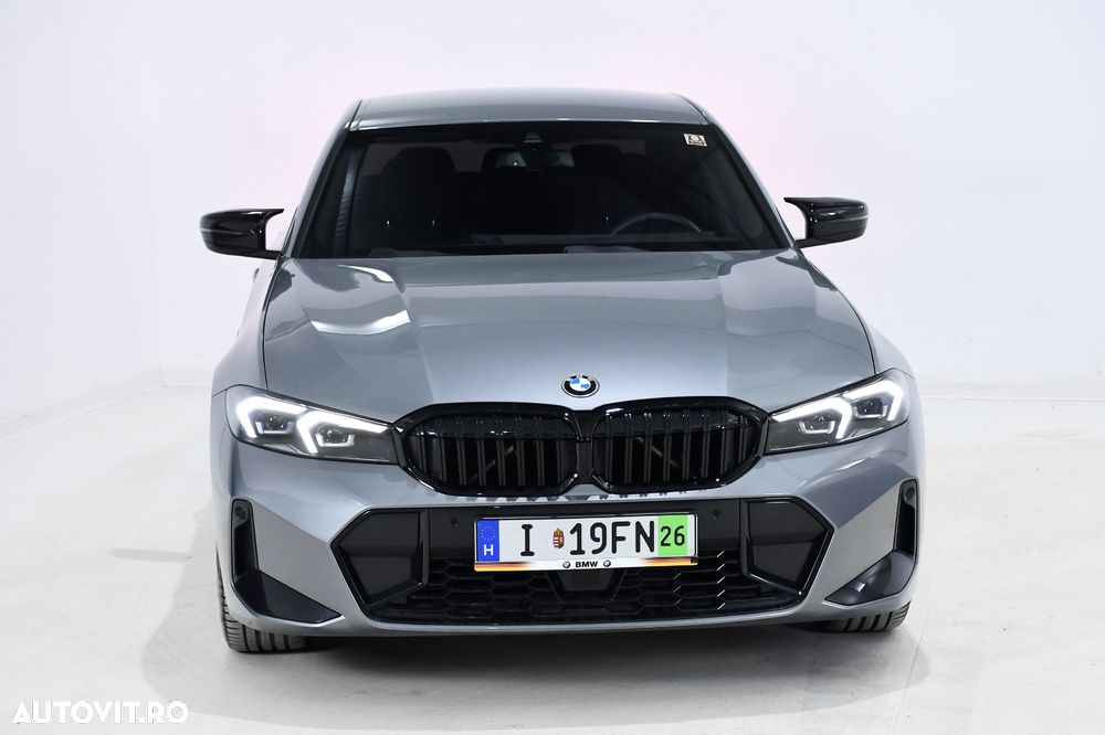 BMW Seria 3 320i xDrive AT - 32