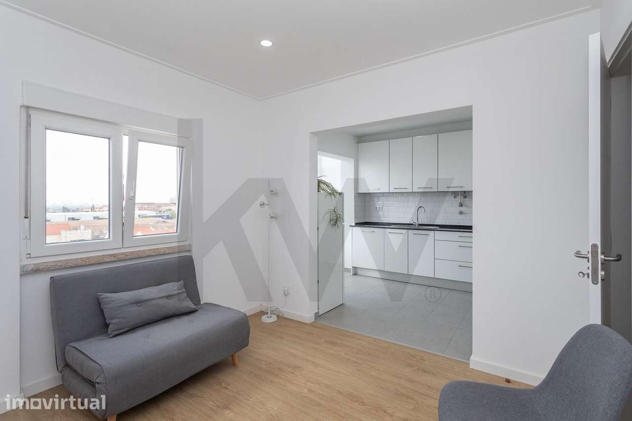 Apartamento T2 Pronto a Habitar e com Excelente Luminosidade no Barrei - Grande imagem: 4/15