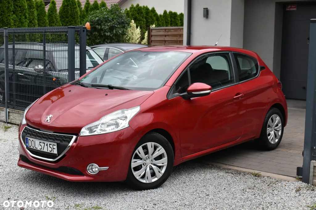 Peugeot 208 - 2