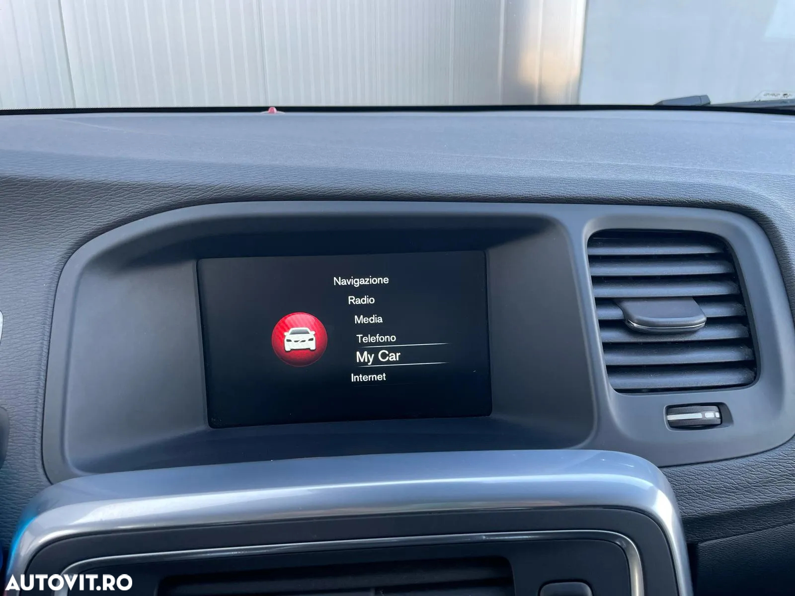 Volvo V60 D3 Geartronic Momentum Pro - 21