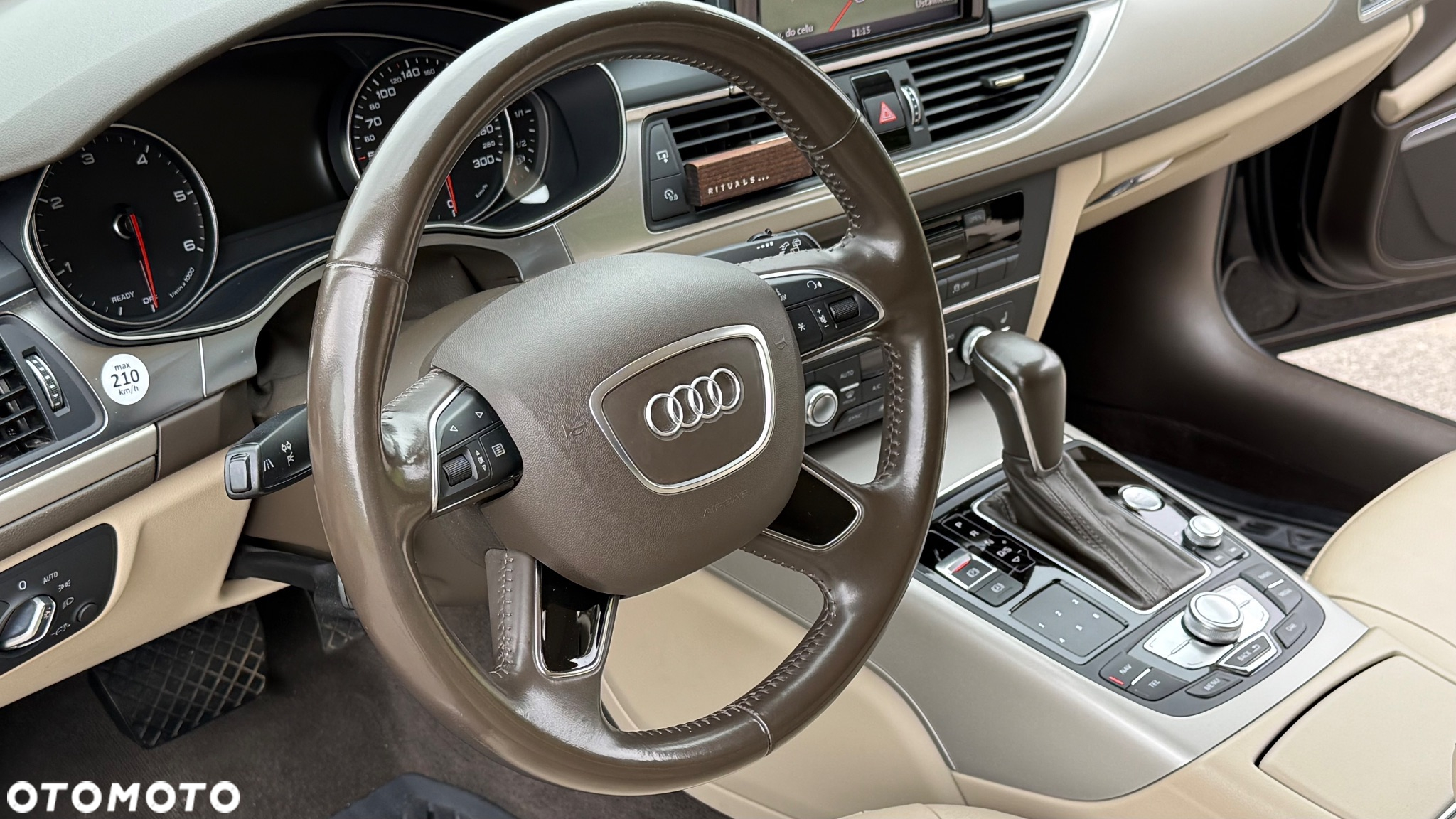 Audi A6 2.0 TDI ultra S tronic - 32