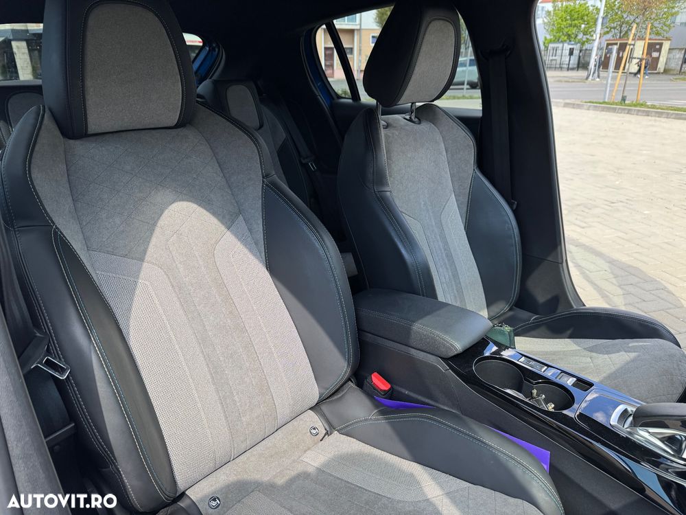 Peugeot 208 e-208 GT Pack - 12