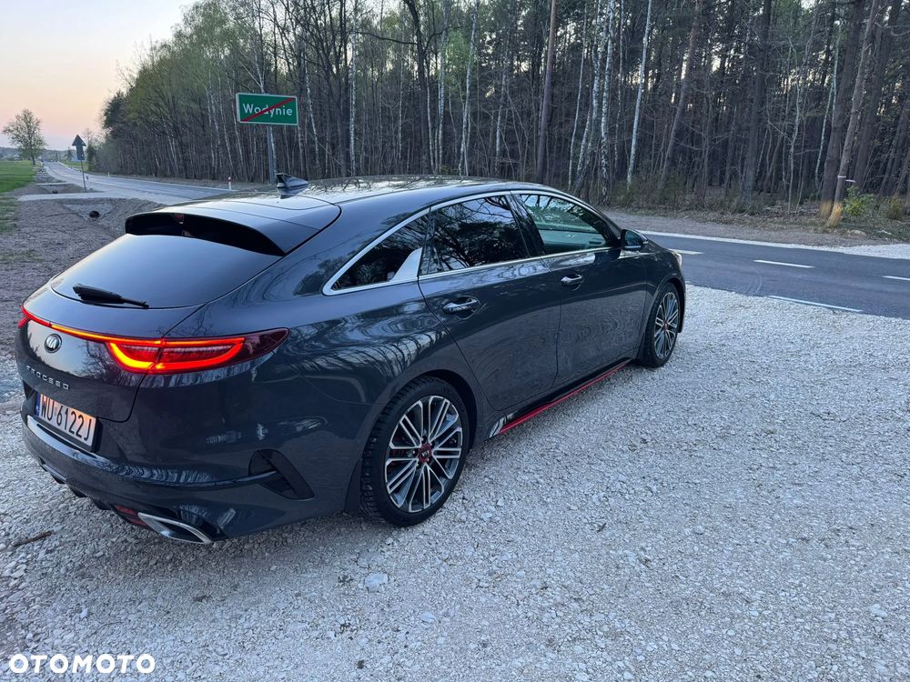 Kia ProCeed - 4