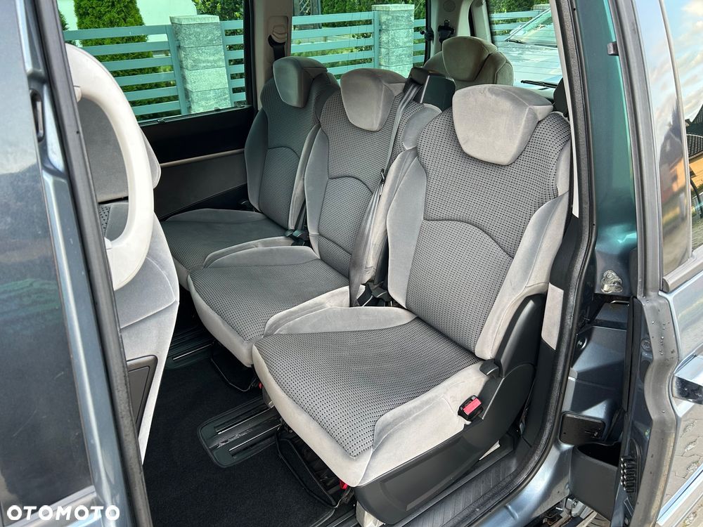 Peugeot 807 HDi 165 Premium - 21