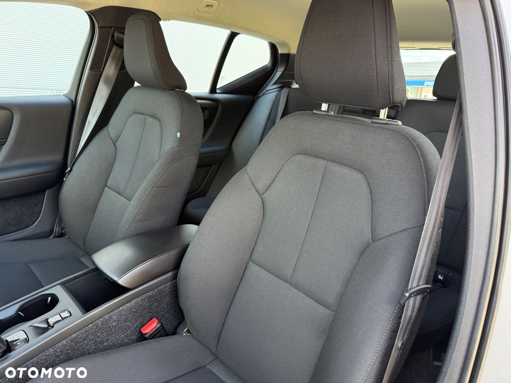 Volvo XC 40 D3 Momentum - 26