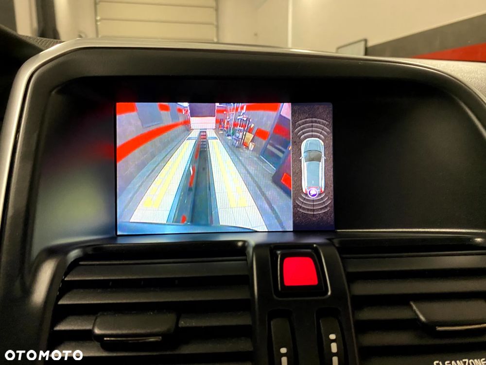 Volvo XC 60 D4 Geartronic Summum - 20