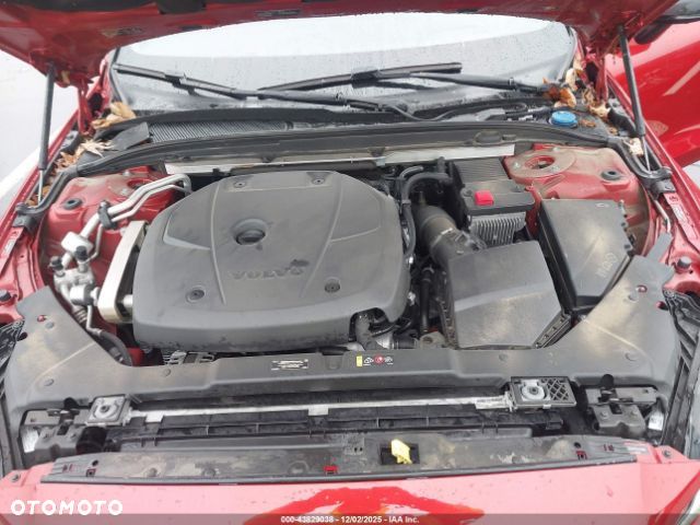 Volvo S60 T5 R-Design - 13