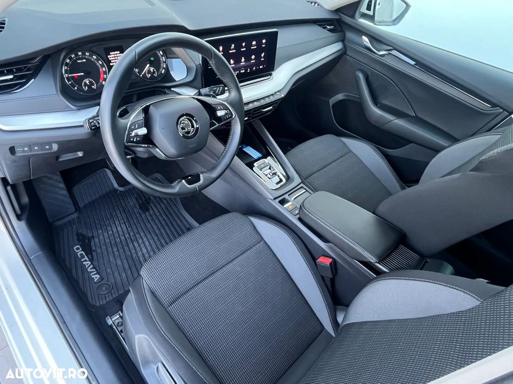 Skoda Octavia 2.0 TDI DSG Ambition - 13
