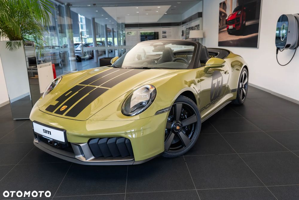 Porsche 911 Carrera T-Hybrid Spirit 70 - 2