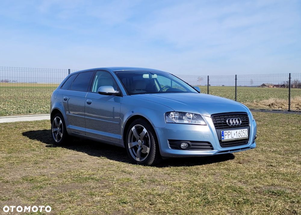 Audi A3 Sportback 1.6 TDI DPF Ambition S tronic - 1