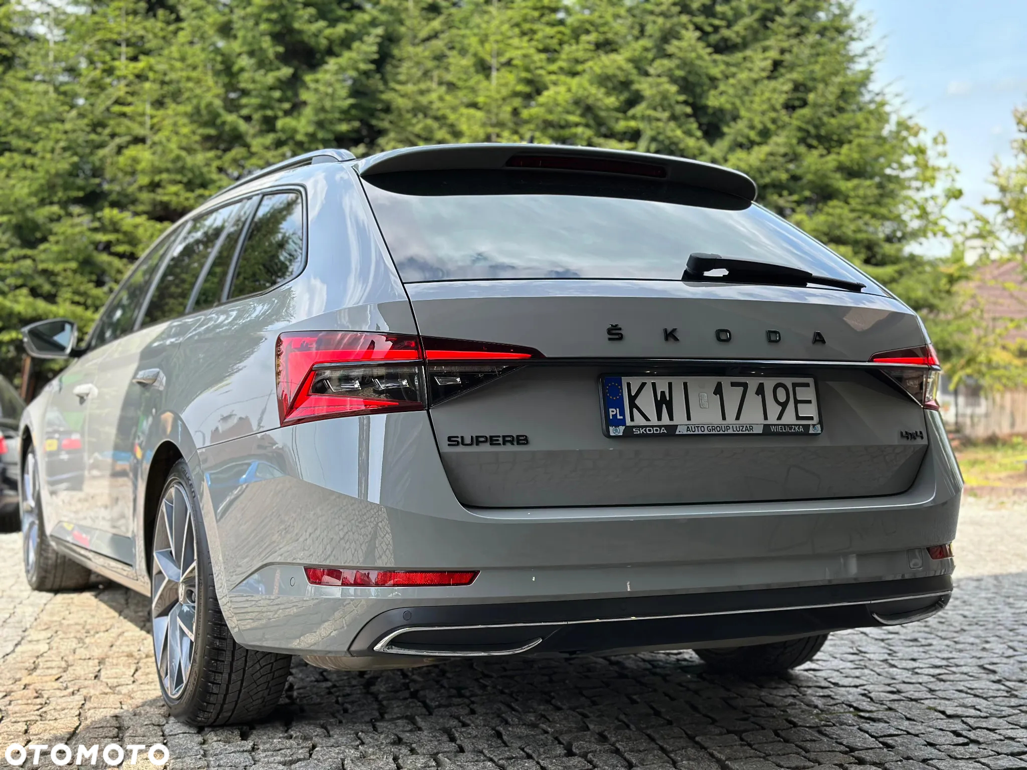 Skoda Superb 2.0 TDI SCR 4x4 Sportline DSG - 6