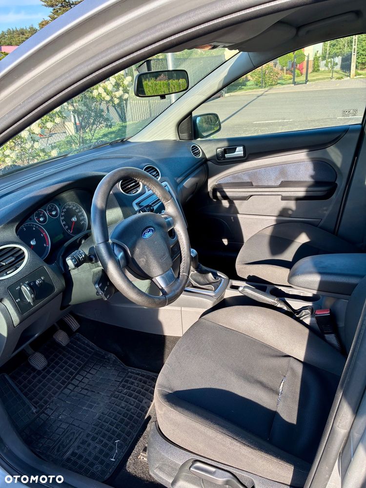 Ford Focus 1.6 TDCi Ambiente - 6
