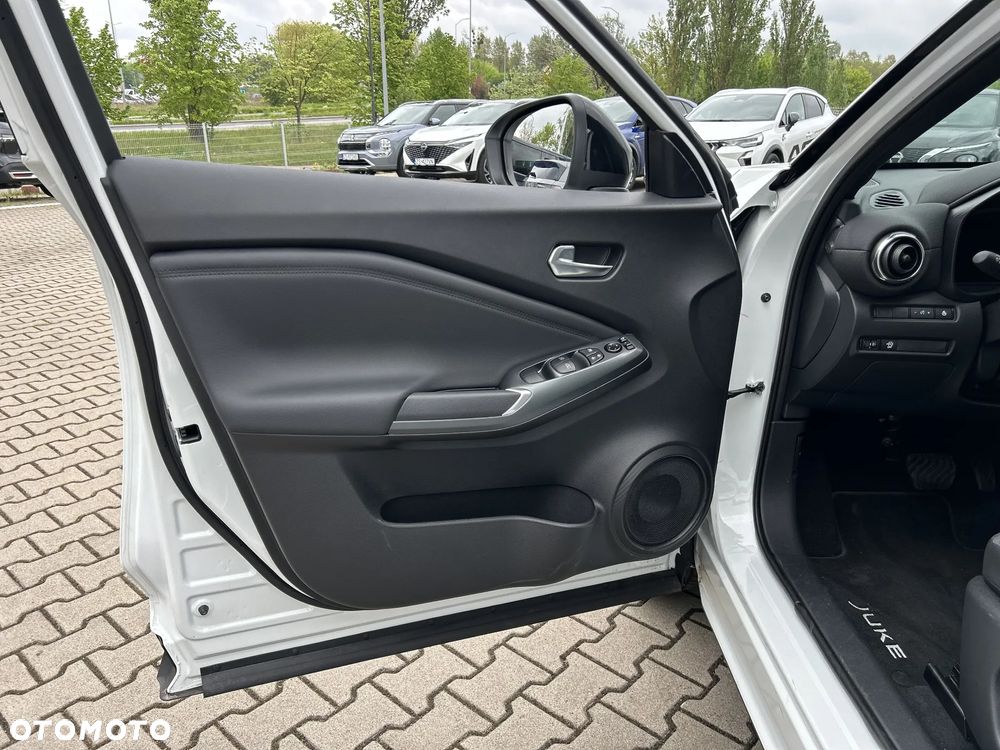 Nissan Juke 1.0 DIG-T N-Connecta DCT - 10