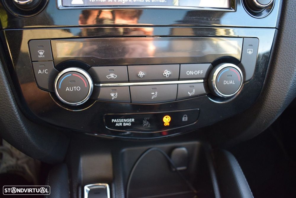 Nissan Qashqai 1.5 dCi N-Connecta J18+Led - 43