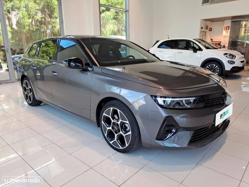 Opel Astra 1.2 T GS - 3