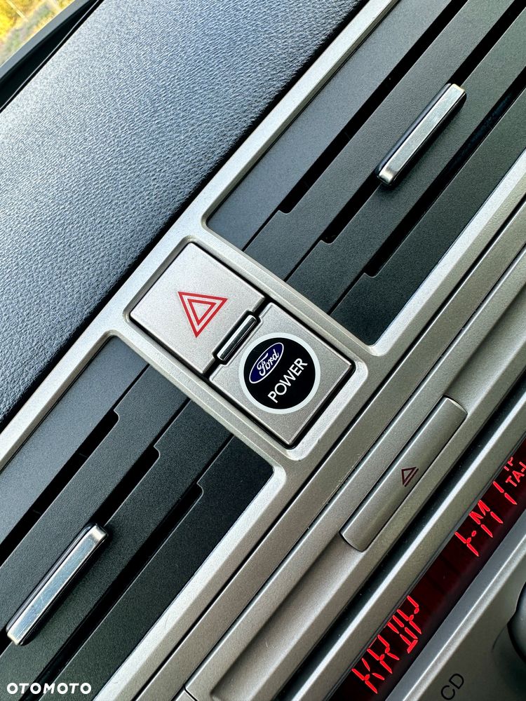 Ford Kuga 2.0 TDCi Titanium - 33