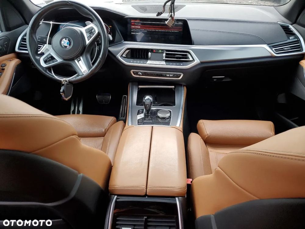 BMW X5 xDrive40i - 8