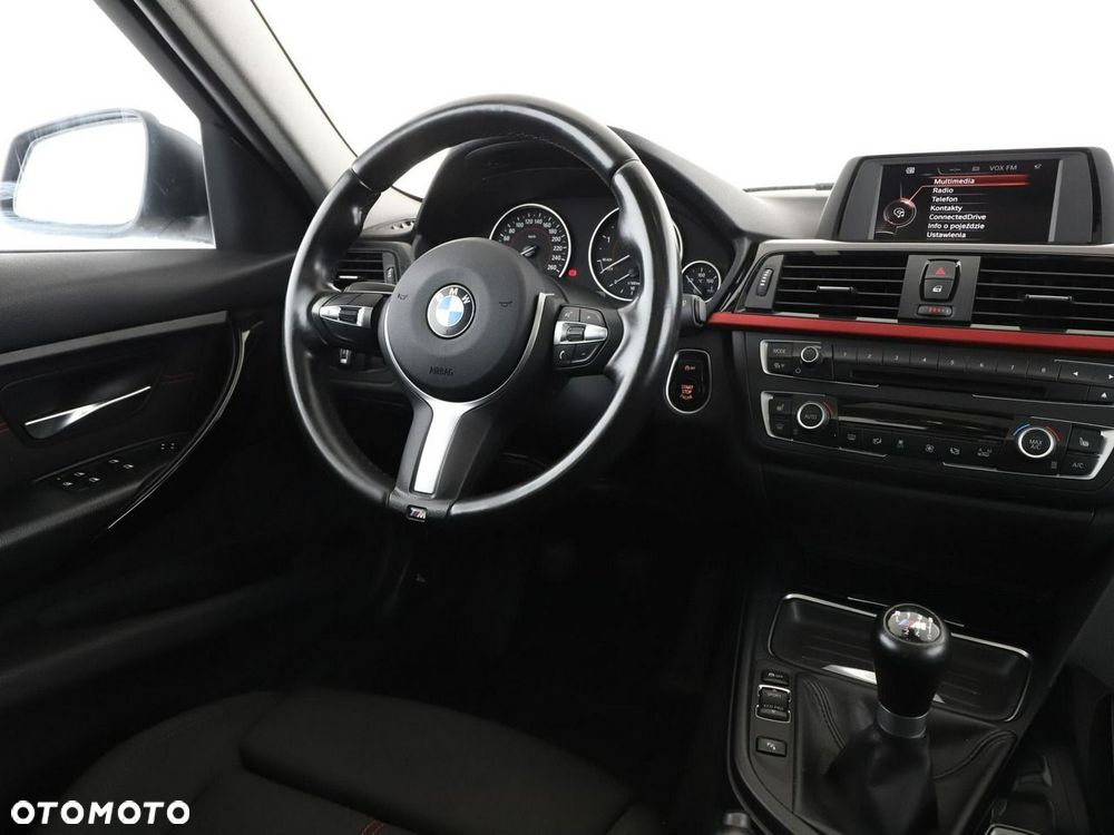 BMW Seria 3 318d - 17