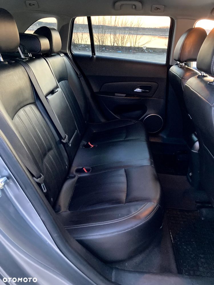 Chevrolet Cruze - 17