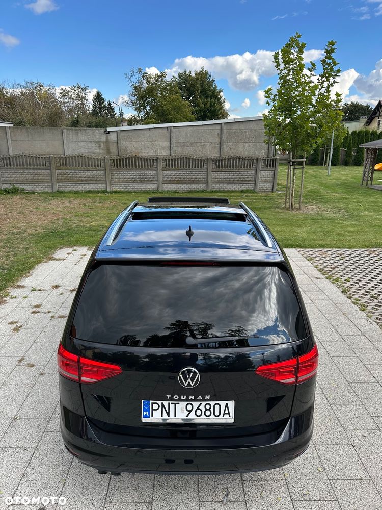 Volkswagen Touran 2.0 TDI SCR Join - 15
