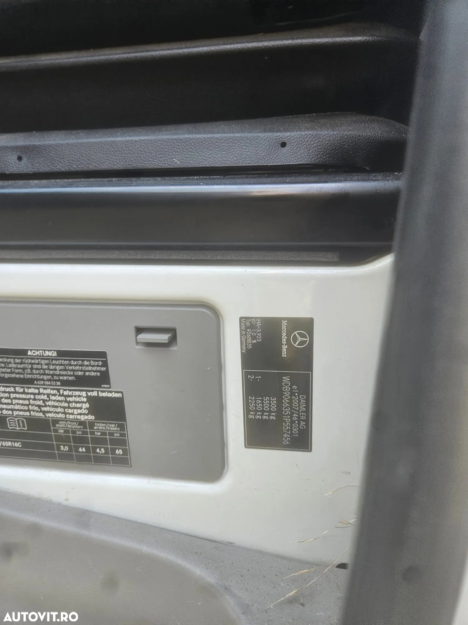 Mercedes-Benz Sprinter - 9