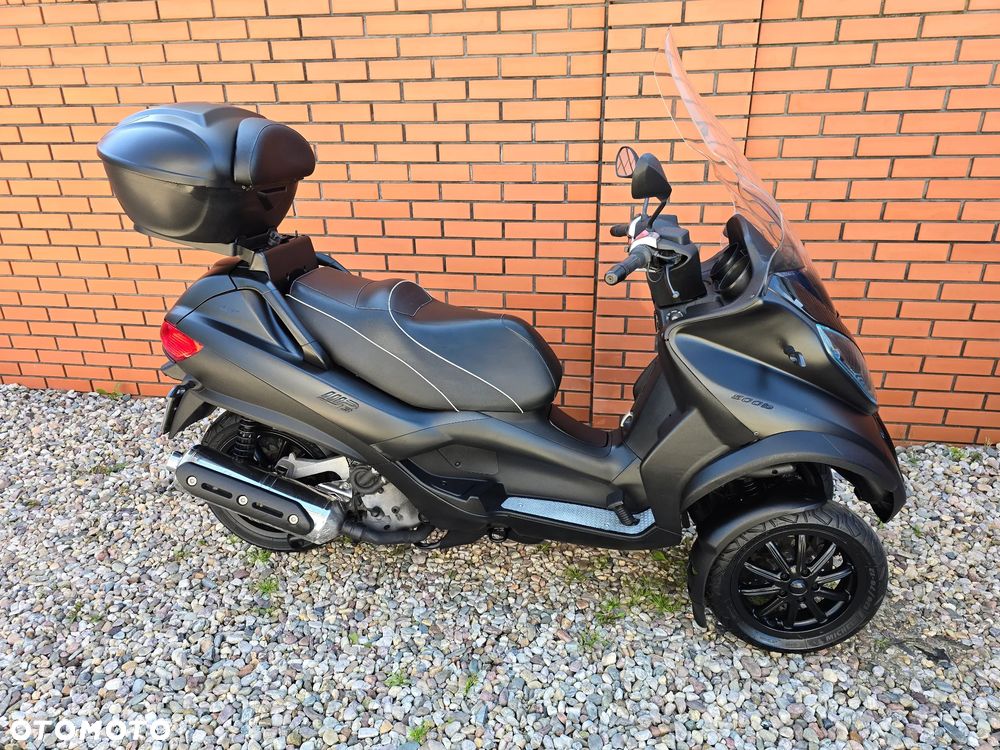 Piaggio MP-3 - 7