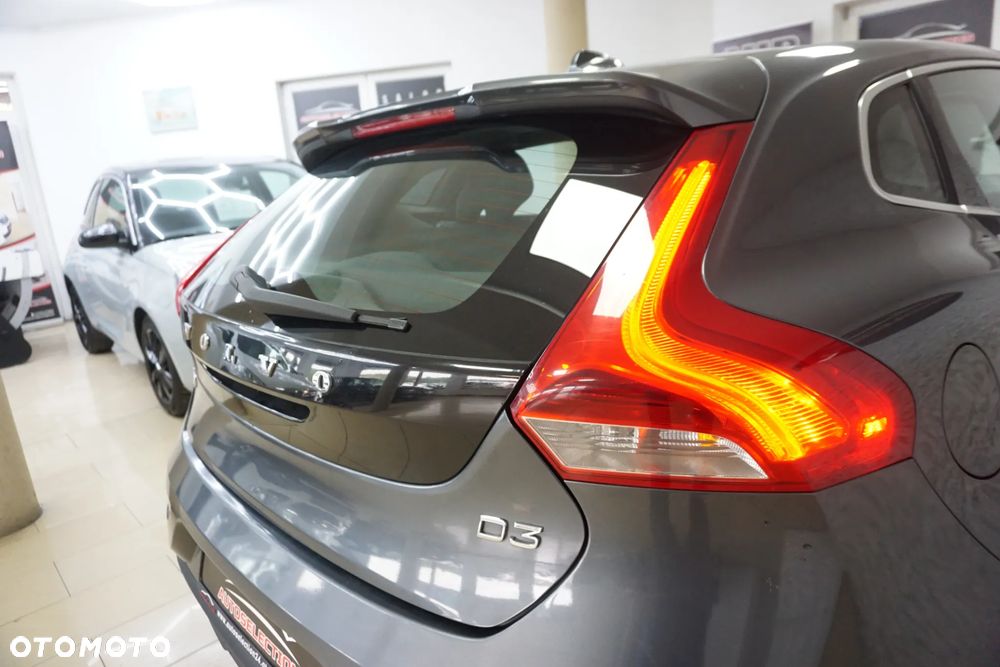 Volvo V40 D3 Geartronic Kinetic - 15
