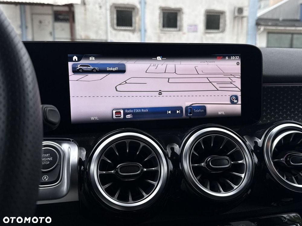 Mercedes-Benz GLB - 27