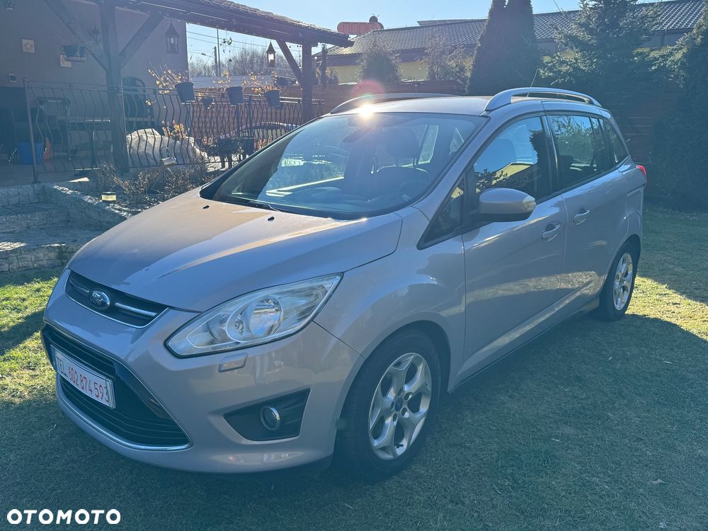 Ford Grand C-MAX - 3